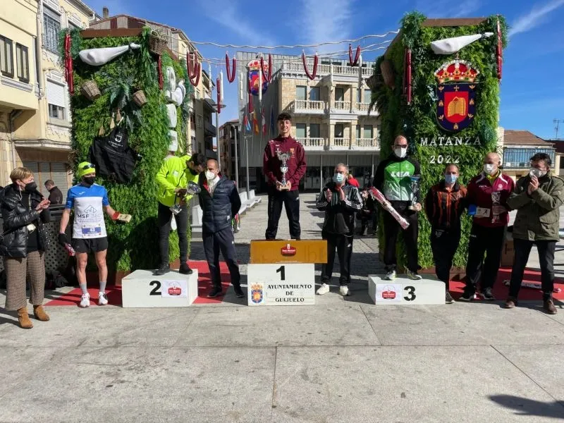 Foto 6 - Javier Montero y Gema Mart&iacute;n se imponen en la Media Marat&oacute;n de Guijuelo