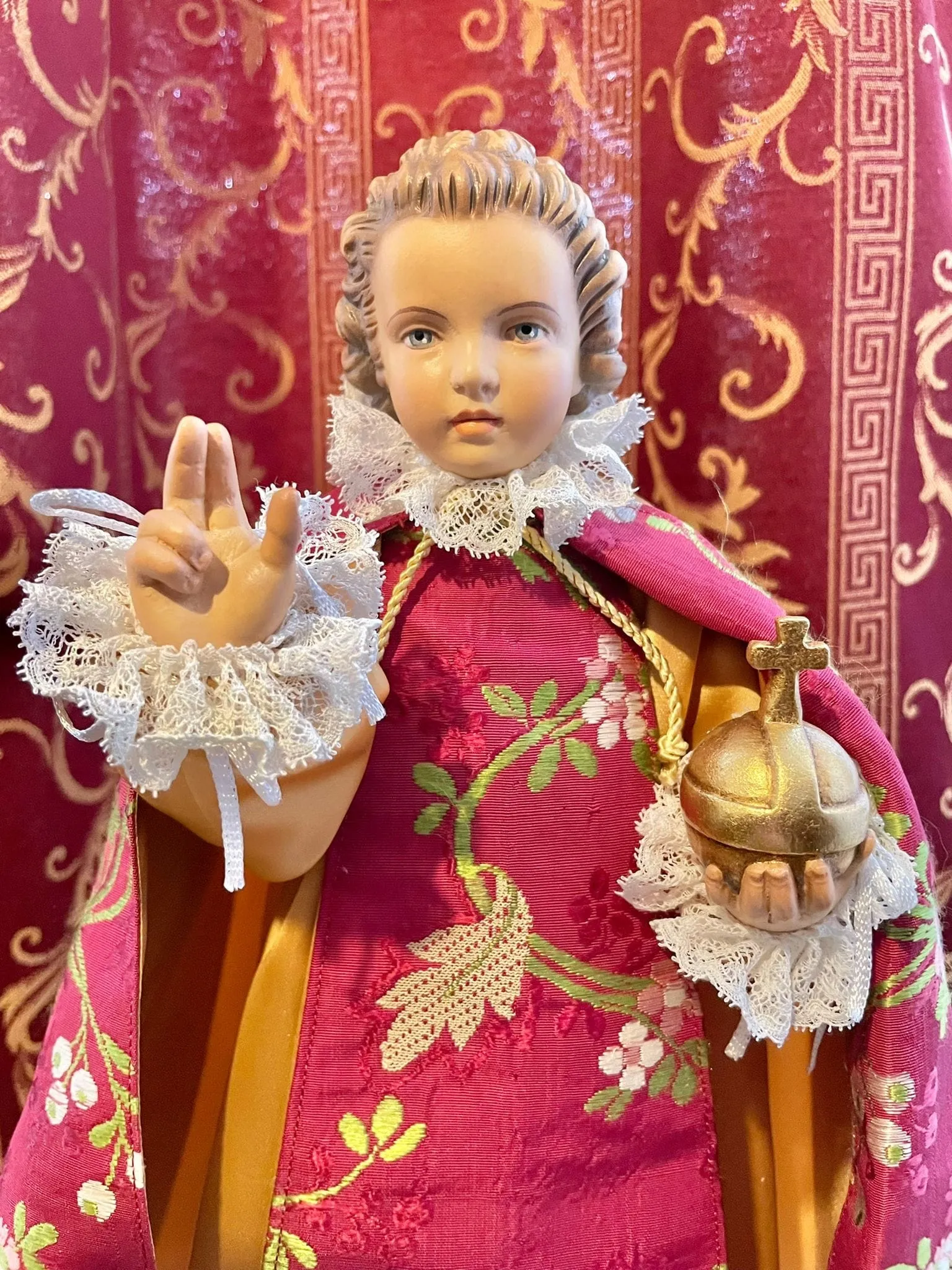 Foto 3 - Nuevas im&aacute;genes para la Cofraf&iacute;a del Ni&ntilde;o Jes&uacute;s de Praga