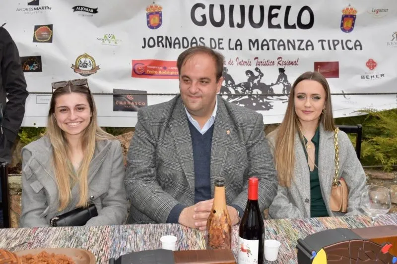 Última jornada de matanza en Guijuelo dedicada a las cofradías gastronómicas