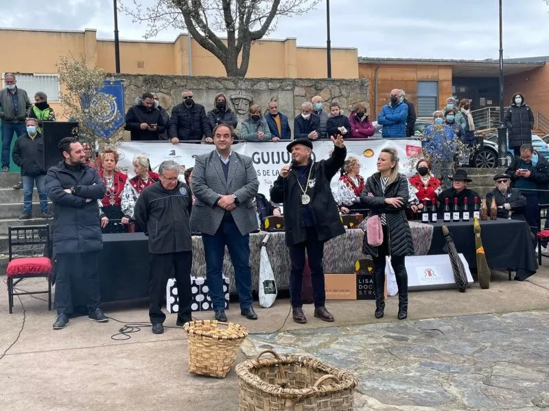 Última jornada de matanza en Guijuelo dedicada a las cofradías gastronómicas