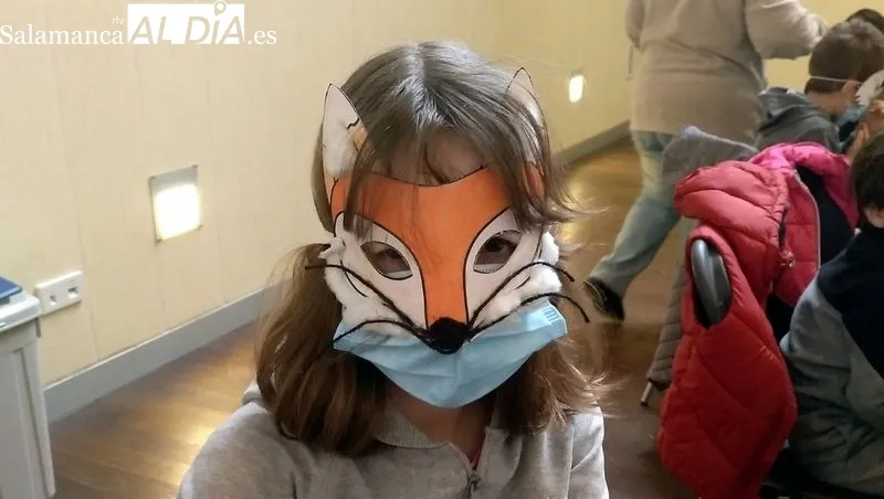 Taller infantil de carnaval en la casa del parque Torreón de Sobradillo