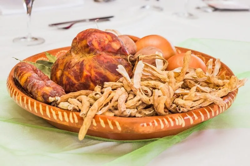 El 'Butelo com casulas' se come tradicionalmente en Bragança el Sábado de Carnaval