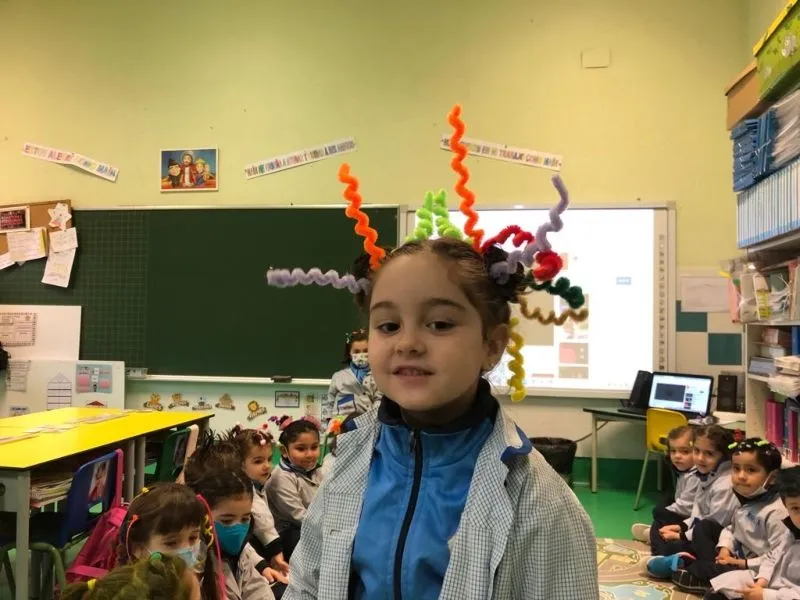 Foto 2 - El colegio San Juan Bosco celebra el D&iacute;a del C&aacute;ncer junto a la asociaci&oacute;n Pyfano