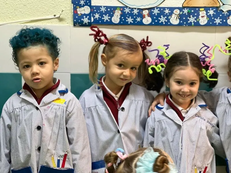 Foto 5 - El colegio San Juan Bosco celebra el D&iacute;a del C&aacute;ncer junto a la asociaci&oacute;n Pyfano