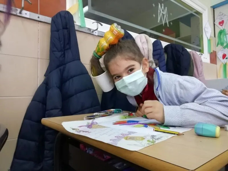Foto 4 - El colegio San Juan Bosco celebra el D&iacute;a del C&aacute;ncer junto a la asociaci&oacute;n Pyfano