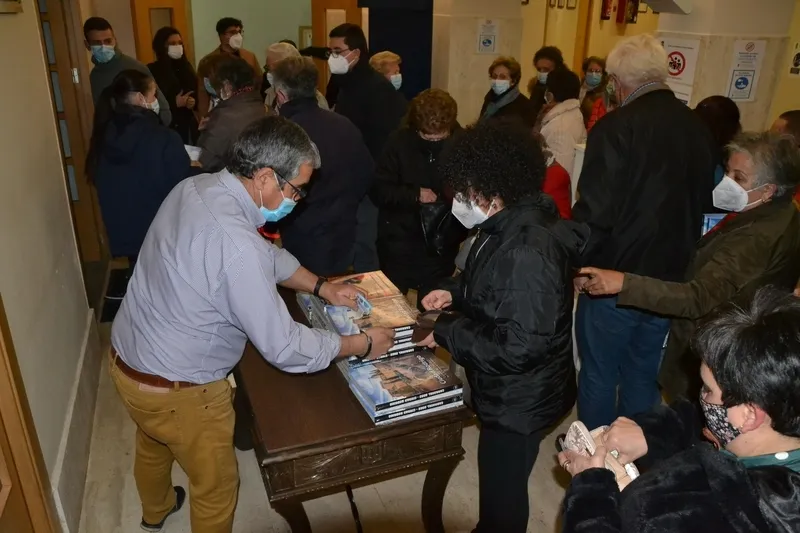 Foto 3 - Abierto el preCarnaval Cultural con la presentaci&oacute;n de un Libro adelgazado por la ausencia del Carnaval&rsquo;21