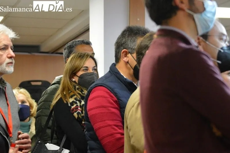 Galería de imágenes en la sede del PSOE tras las elecciones