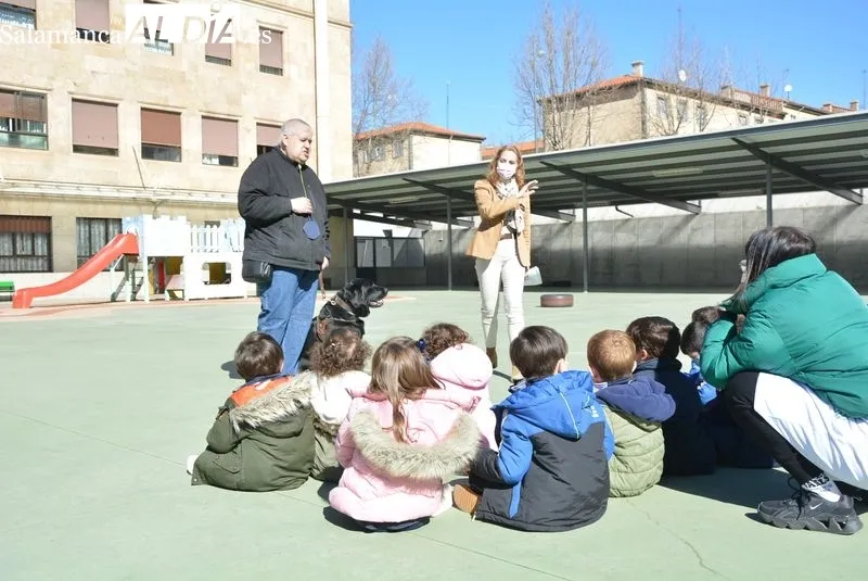 Acto de la ONCE en el colegio Marista Champagnat. Foto de Vanesa Martins