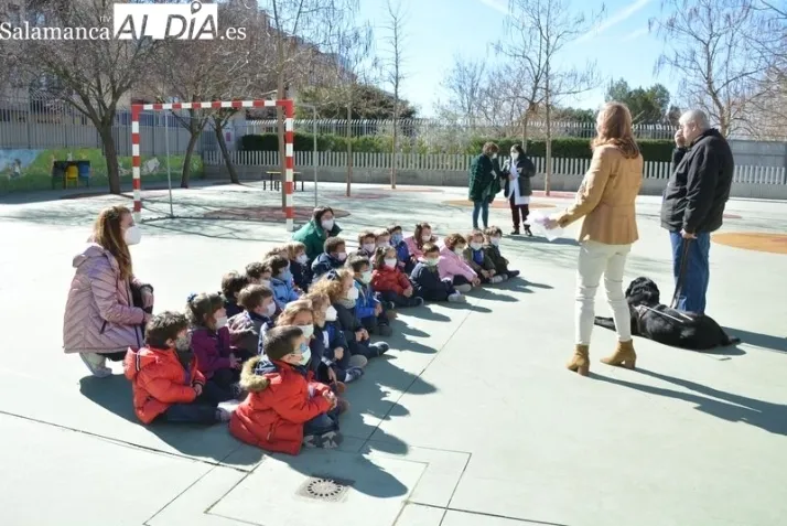 Acto de la ONCE en el colegio Marista Champagnat. Foto de Vanesa Martins