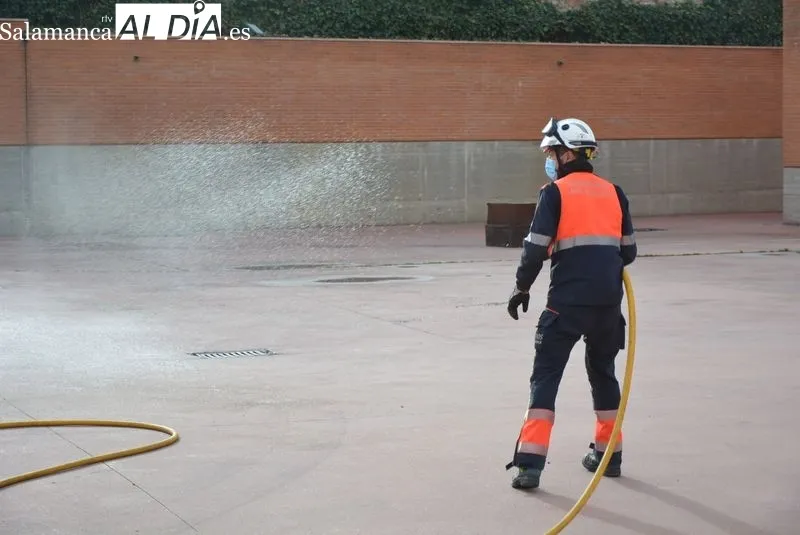 Bomberos de Salamanca en diferentes puestos | Foto: Vanesa Martins