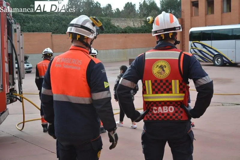 Bomberos de Salamanca en diferentes puestos | Foto: Vanesa Martins