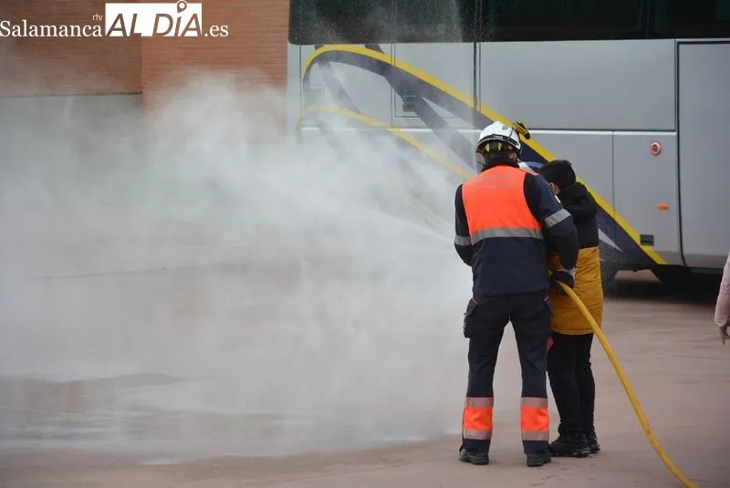 Bomberos de Salamanca en diferentes puestos | Foto: Vanesa Martins