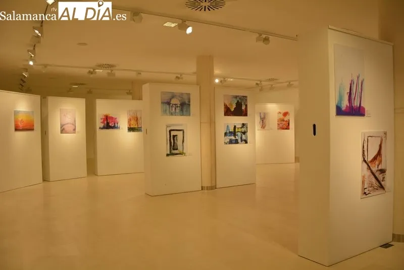 Exposición de Raquel González sobre las ilustraciones del libro ‘La luz del relámpago’ | Fotos: Vanesa Martins