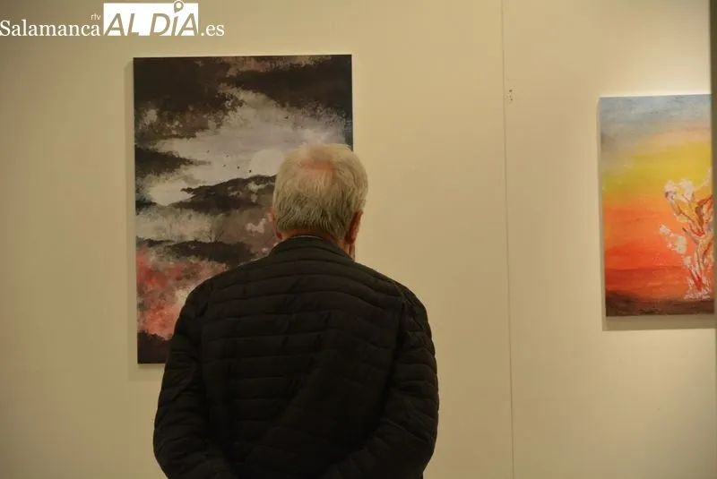 Exposición de Raquel González sobre las ilustraciones del libro ‘La luz del relámpago’ | Fotos: Vanesa Martins