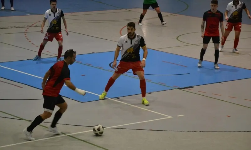 Foto 11 - Unionistas golpea en momentos clave para llevarse un derby con innecesario protagonismo arbitral