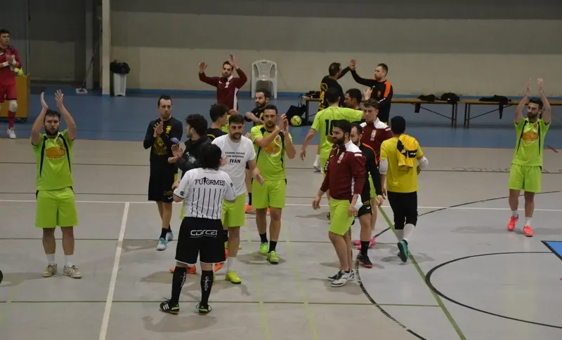 Foto 3 - El Mir&oacute;briga Futsal sufre hasta el &uacute;ltimo segundo pero se coloca como l&iacute;der en solitario