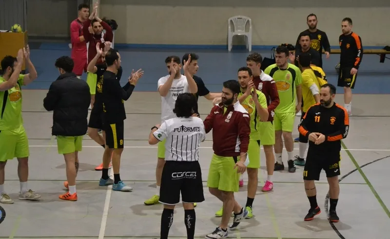 Foto 2 - El Mir&oacute;briga Futsal sufre hasta el &uacute;ltimo segundo pero se coloca como l&iacute;der en solitario