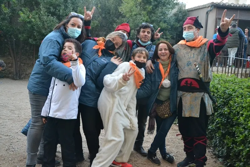 Foto 8 - Un sol radiante favorece un Domingo de Carnaval de much&iacute;simo ambiente callejero