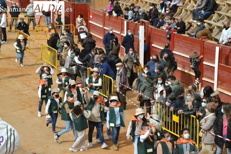 Foto 6 - Misioneras-Santa Teresa se lanza a la aventura del Carnaval 2022