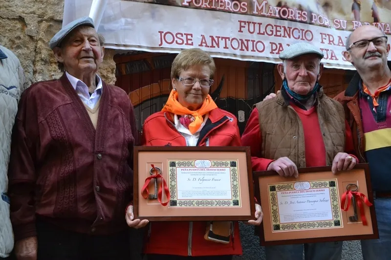 Foto 11 - Jos&eacute; Antonio Paniagua &lsquo;Viti&rsquo; y Fulgencio Franco reciben las llaves de la Puerta del Desencierro
