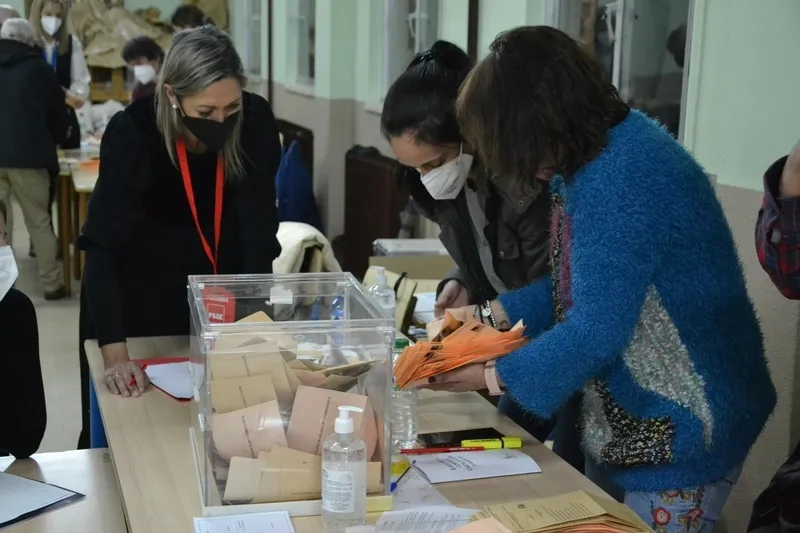 Foto 7 - El PP gana una vez m&aacute;s en Ciudad Rodrigo, el PSOE baja, y VOX &lsquo;hereda&rsquo; los datos de Cs, que se hunde