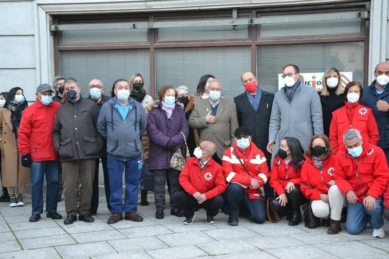 Foto 3 - Ciudad Rodrigo estrena la calle &lsquo;Voluntariado Cruz Roja&rsquo; en reconocimiento a su &ldquo;encomiable labor&rdquo;