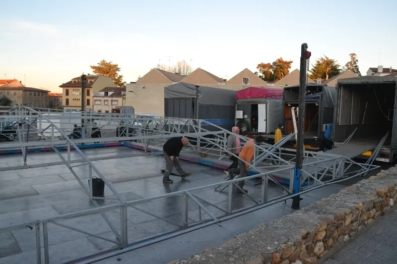 Foto 3 - Comienza el despliegue de las atracciones carnavaleras