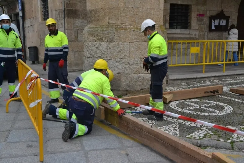 Foto 3 - La Ronda de San Pelayo se llena de agujas m&aacute;s pronto de lo habitual