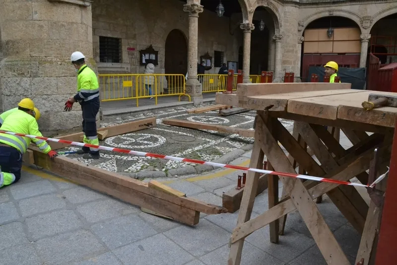 Foto 2 - La Ronda de San Pelayo se llena de agujas m&aacute;s pronto de lo habitual