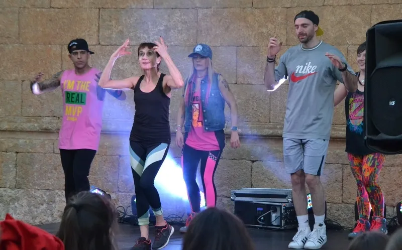 Foto 3 - Buena animaci&oacute;n en la masterclass precarnavalera de zumba