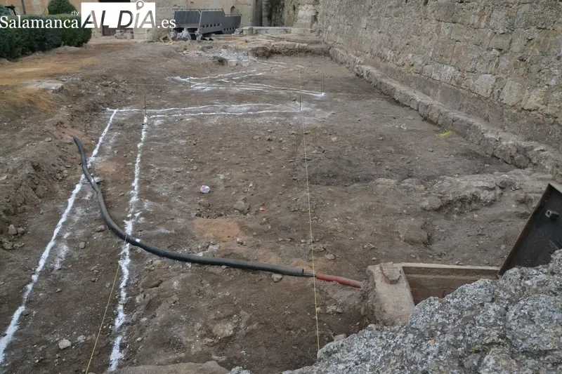 Foto 2 - Desmontada la escalera de acceso a la muralla desde la Plazuela de Amayuelas