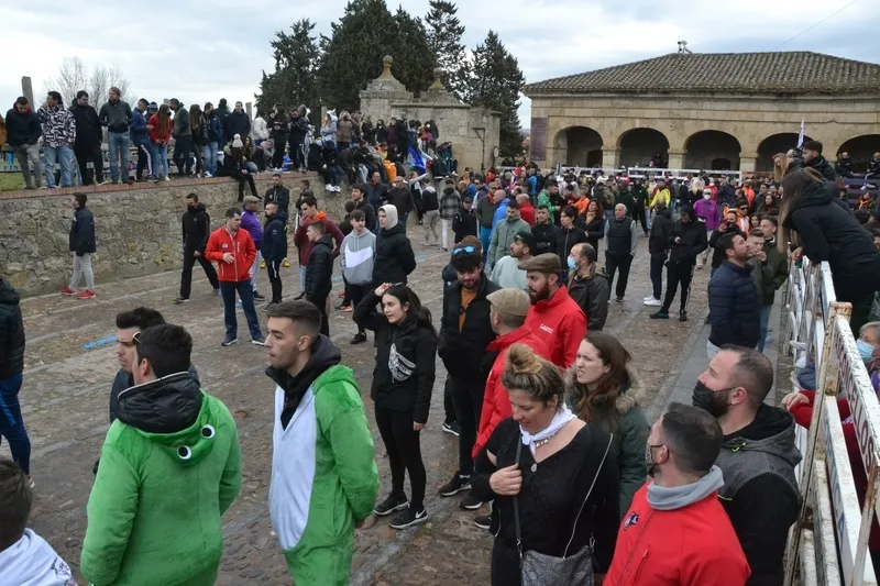 Foto 3 - &lsquo;Precioso&rsquo; deja el primer herido por asta de toro del Carnaval 2022