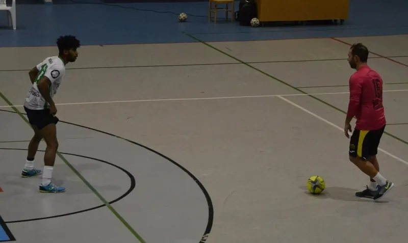 Foto 6 - Aldead&aacute;vila remonta al Mir&oacute;briga Futsal y le arrebata el liderato de la Liga Futormes