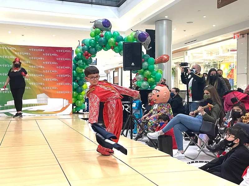 Desfile concurso de Carnaval en el Centro Comercial El Tormes