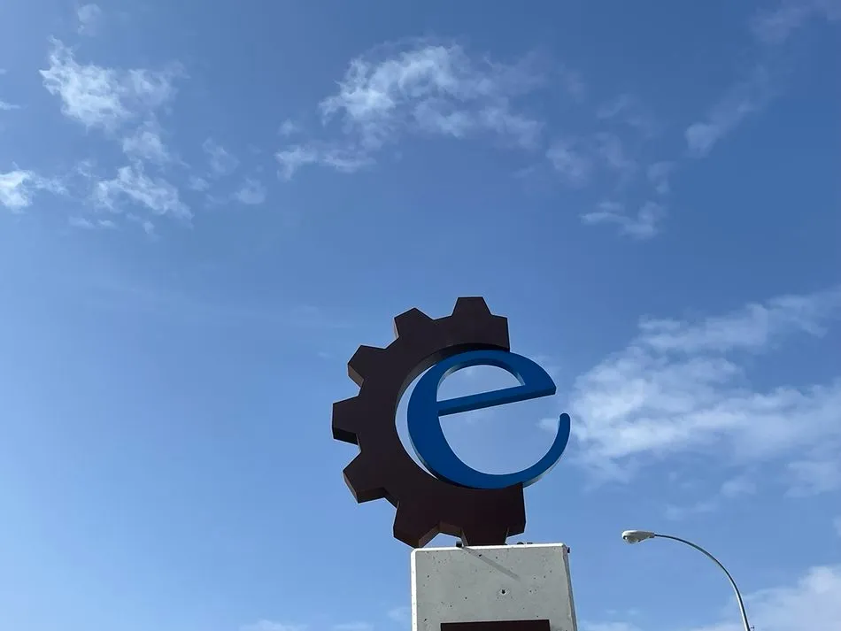 Con esta estatua se quiere reconocer el esfuerzo y dedicación de los empresarios en el desarrollo económico del municipio