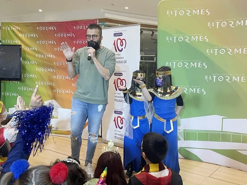 Foto 5 - El CC El Tormes celebra su gran fiesta de carnaval