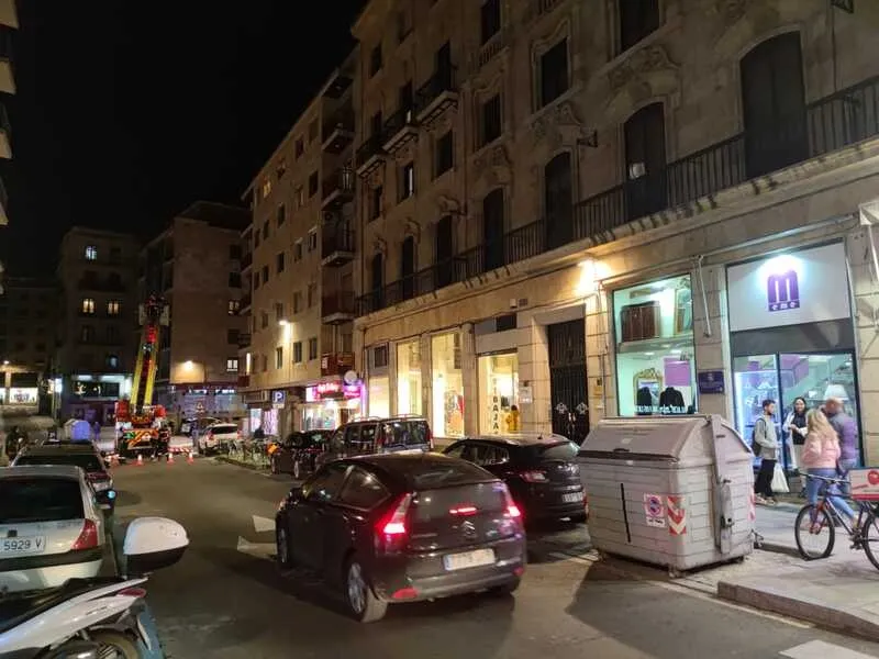 Intervención de los Bomberos en la calle Correhuela