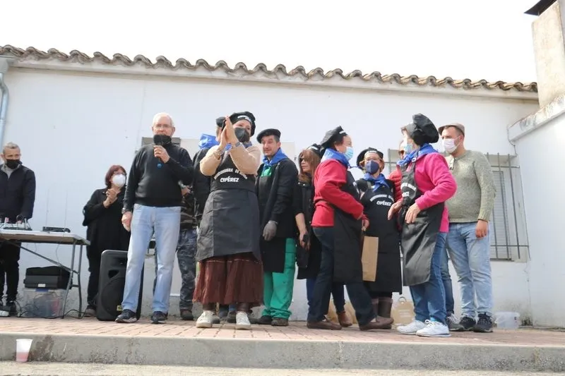 Matanza tradicional en Cipérez / CORRAL