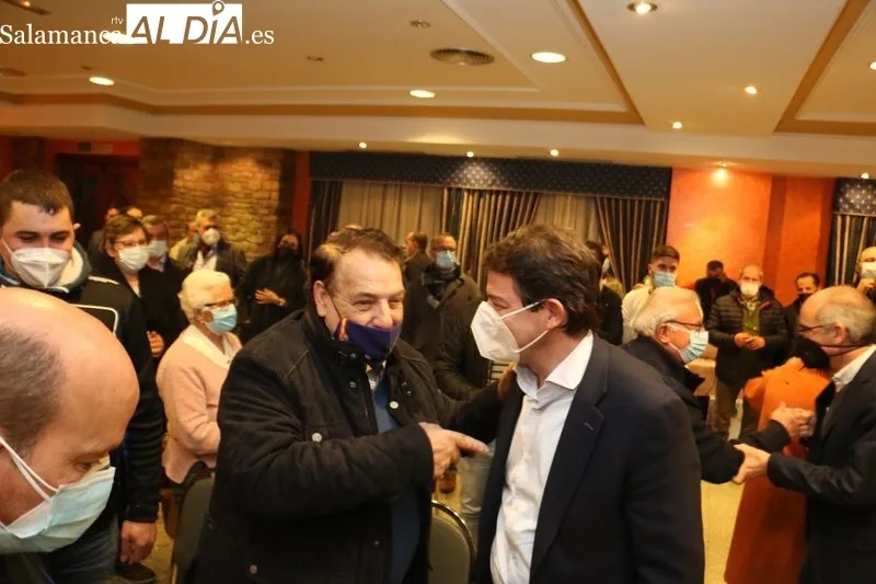 Acto electoral del PP en Vitigudino con Alfonso Fernández Mañueco / CORRAL