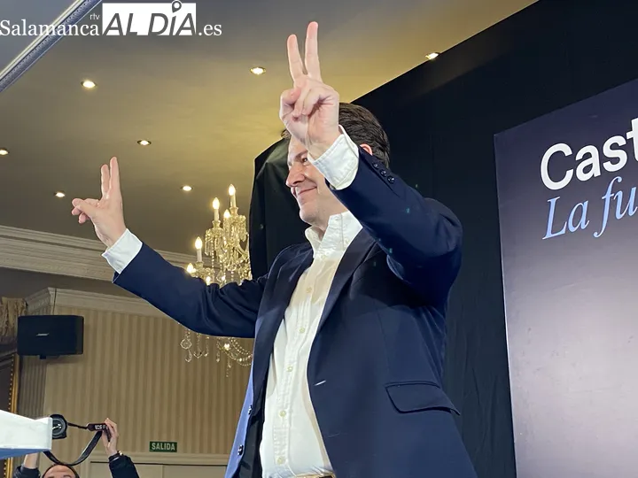 Foto 2 - El PP gana las elecciones auton&oacute;micas: "Vamos a tener un gobierno fuerte para hacer crecer esta tierra"