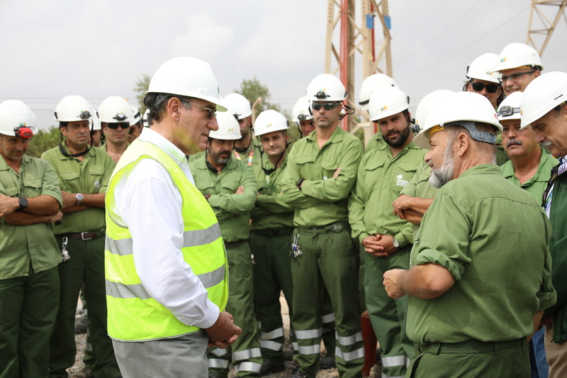 El presidente de Iberdrola, Ignacio Galán, con los trabajadores de i-DE