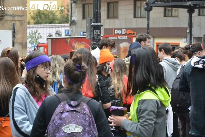 Fiestas de la Facultad de Psicología de la USAL en el centro de Salamanca. Fotos de Vanesa Martins