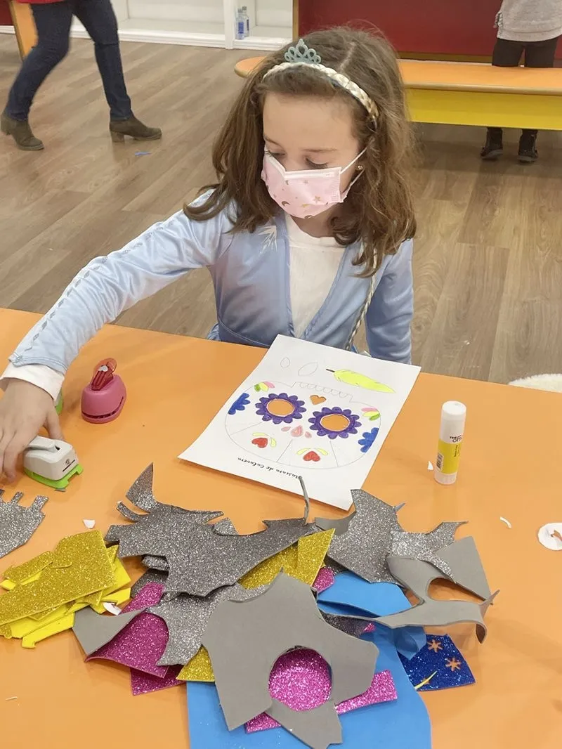 Los más pequeños disfrutan de los talleres de el Centro Comercial El Tormes