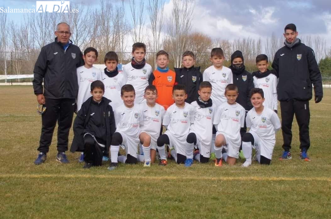El benjamín del Alba de Tormes Club de Fútbol, un grupo más allá del equipo