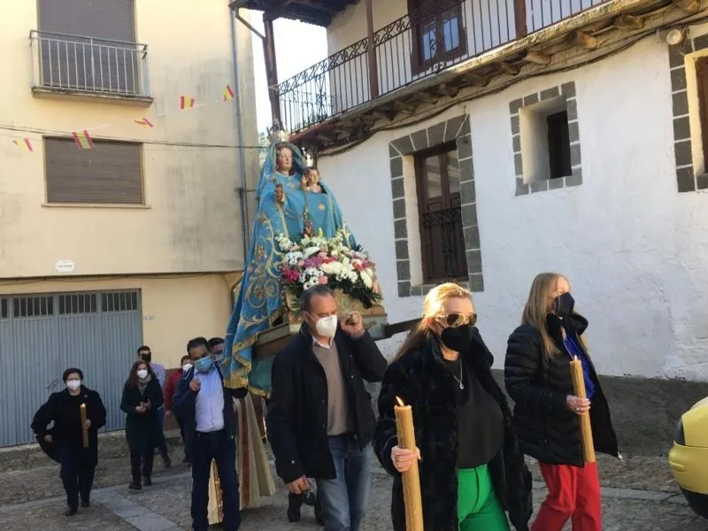Foto 3 - Valero celebra la tradicional fiesta de Las Candelas