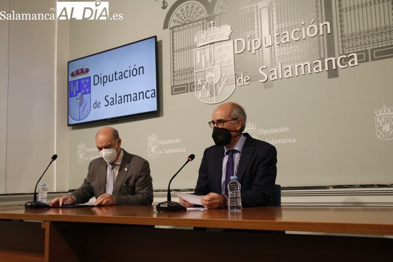 La Diputación de Salamanca entrega los inventarios de bienes municipales a una veintena de municipios de la provincia / FOTOS: DAVID SAÑUDO