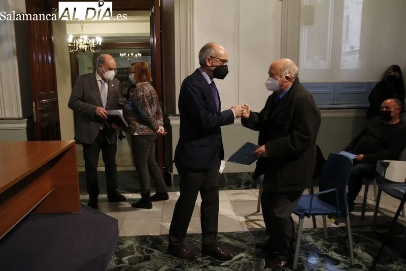 La Diputación de Salamanca entrega los inventarios de bienes municipales a una veintena de municipios de la provincia / FOTOS: DAVID SAÑUDO