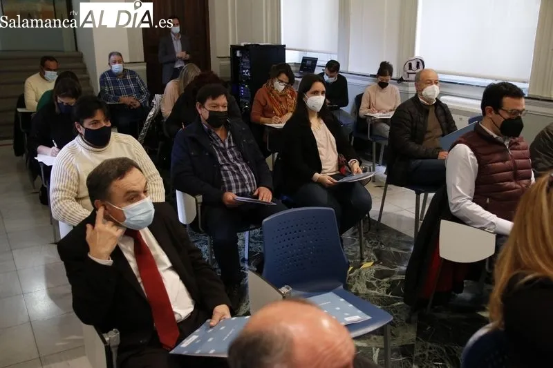 La Diputación de Salamanca entrega los inventarios de bienes municipales a una veintena de municipios de la provincia / FOTOS: DAVID SAÑUDO