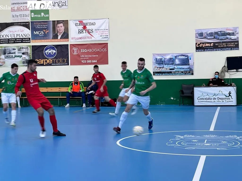 Foto 8 - El Piensos Dur&aacute;n Albense se ahoga en la orilla frente al Universidad de Valladolid (3-4)