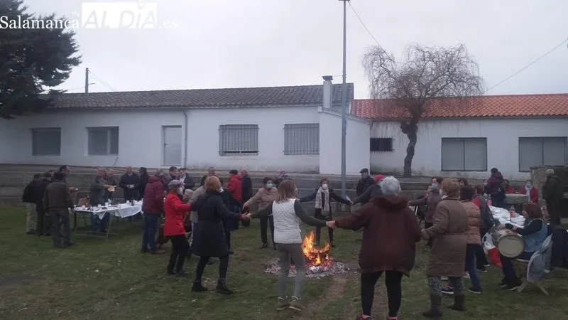 Los vecinos de Cipérez volvieron a celebrar el Jueves Merendero